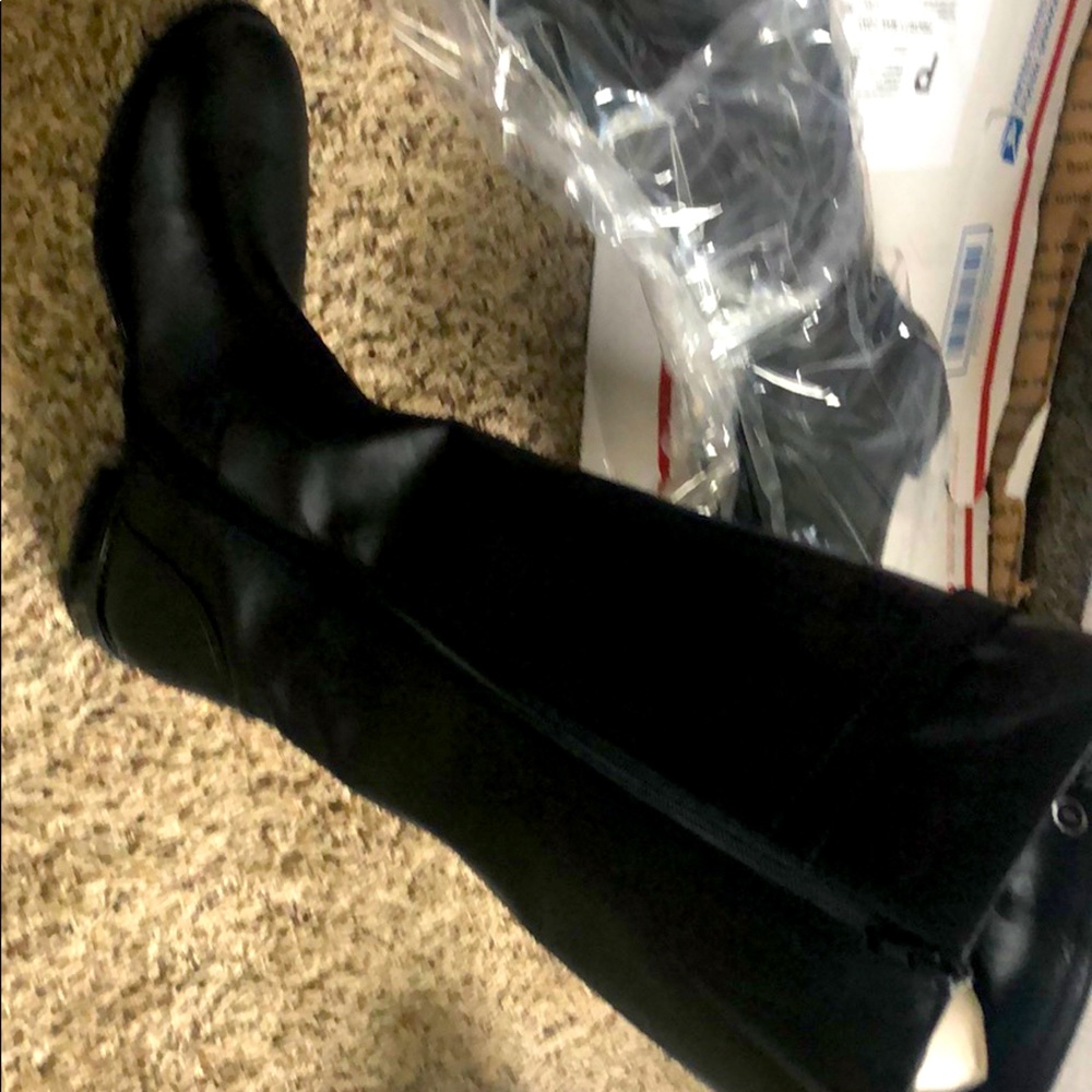 ITALIAN SHOEMAKERS ANTONIA LEATHER BOOTS SZ 8 NWOB